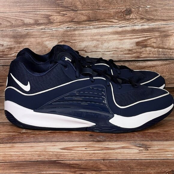 Athletic_Shoes